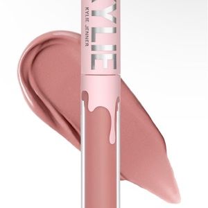 ✨New KYLIE MATTE  LIQUID 👄 LIPSTICK 💄 IN 700 BARE MATTE ✨ALWAYS OUT OF STOCK